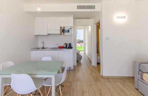 La Pelosa Apartment | Holiday apartment mit Klimaanlage und Pool