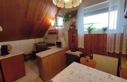 Siofok Apartment | Holiday apartment near the beach with large terrace and air conditioning