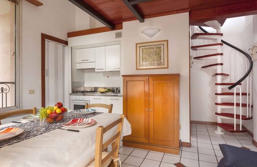 Alba Apartment | Holiday apartment on two floors with balcony and pool