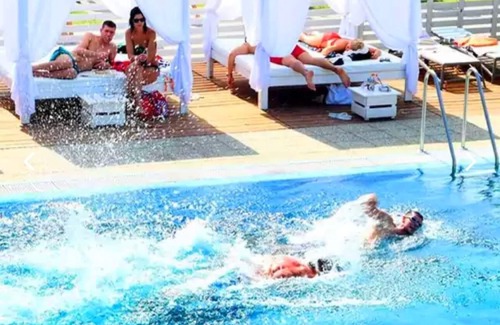 Siofok Aranypart Apartment | Holiday apartment Siófok for 4 - 6 persons with 3 bedrooms - Luxury holiday home