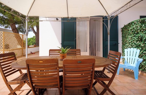 Taviano Apartment | Holiday Apartment 'Villetta del Salento 1' with Garden & A/C