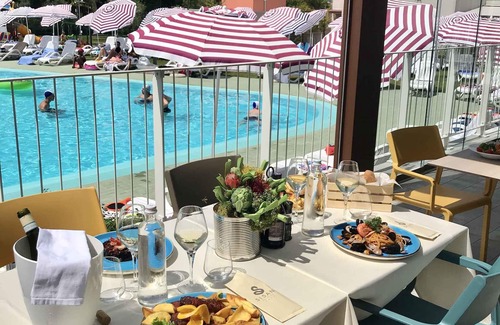 Cisano Apartment | Holiday apartment with outdoor pool and balcony