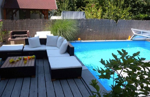 Siofok-Sosto Apartment | Holiday apartment with pool and air conditioning