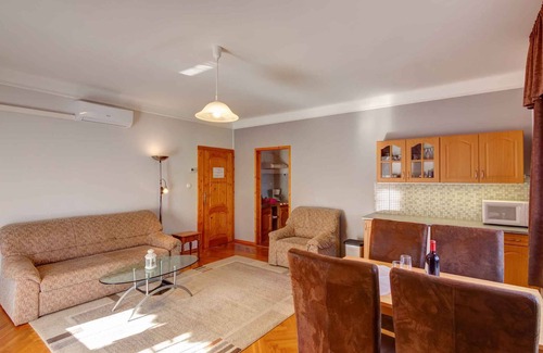 Heviz Apartment | Holiday apartment with therapeutic massage, air conditioning and Wi-Fi