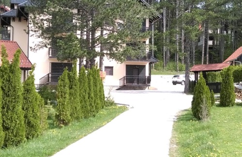 Zlatibor Apartment | Holiday apartment Zlatibor for 3 - 4 persons with 2 bedrooms - Holiday apartment in one or multi-fam
