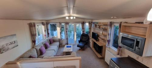 St Leonards-On-Sea Ski Chalet | Holiday Caravan at Beauport