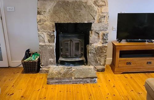 Harlech Apartment | Holiday Cottage in Snowdonia (Sleeps 10)