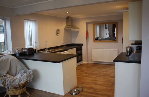 Cemaes Bay Cottage | Holiday Cottage with 180 degree sea views
