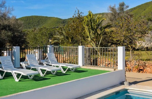 Sant Carles de Peralta House | Holiday house San Carlos de Peralta for 1 - 9 persons with 5 bedrooms - Holiday home