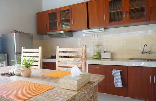 Sunset Road Villa | Holiday Heaven At Great Location