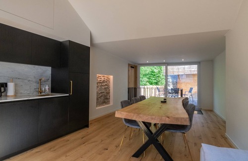 La Roche-en-Ardenne House | Holiday Home in La Roche with Castle Views