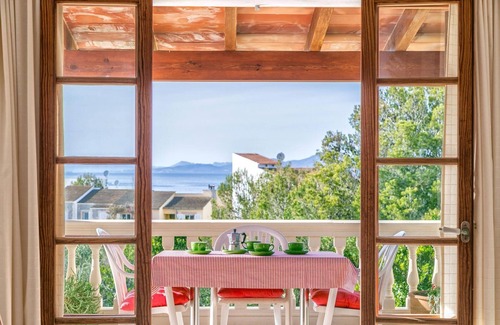 Urbanizacion Mont Ferrutx House | Holiday Home Casa Juan by the Beach with Garden & Wi-Fi