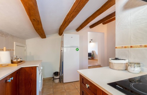 Santa Cristina de Aro Apartment | Holiday Home 'Mas Tinus - Laurel' with Mountain View and Wi-Fi