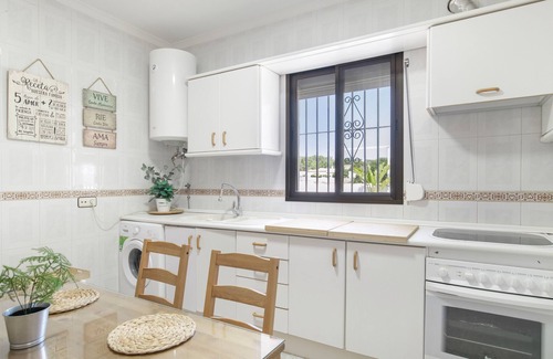San Ambrosio House | Holiday Home 'Castro' with Mountain View, Wi-Fi and Air Conditioning