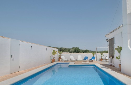 San Ambrosio House | Holiday Home 'Castro' with Mountain View, Wi-Fi and Air Conditioning