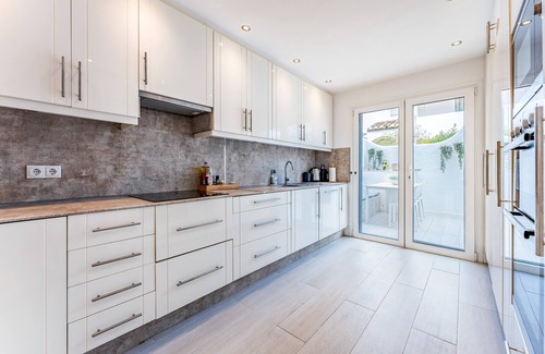 La Cala de Mijas House | Holiday Home '225 Mijas Playa La Cala' with Sea View, Wi-Fi and Air Conditioning
