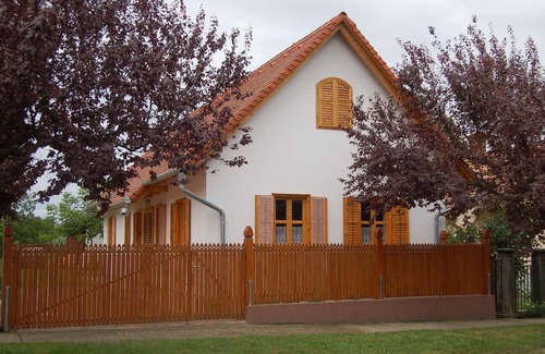 Balatonbereny House | Holiday home 200m from the beach