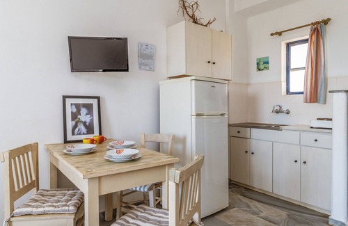 Kipri House | Holiday Home '6 Kypri Seaview Perasma Studio' with Sea View, Wi-Fi and Air Conditioning