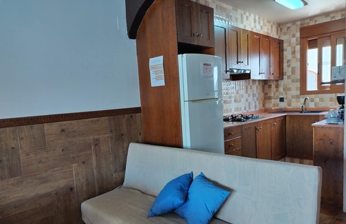 Benicassim House | Holiday Home 'A 2min De La Playa' with Mountain View, Shared Pool and Private Terrace