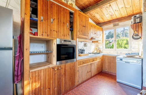 Pornic House | Holiday Home 'Ambiance Cosy' with Sea View, Private Terrace and Private Garden