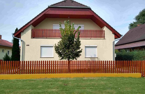 Balatonfenyves House | Holiday home Anna in Balatonfenyves - 12 persons, 6 bedrooms