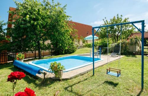Balatonalmadi House | Holiday Home Antal by Interhome