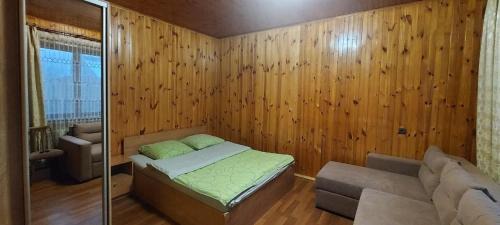Solomjanskyj House | Holiday Home at Fedkovycha St.