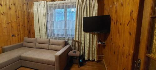 Solomjanskyj House | Holiday Home at Fedkovycha St.