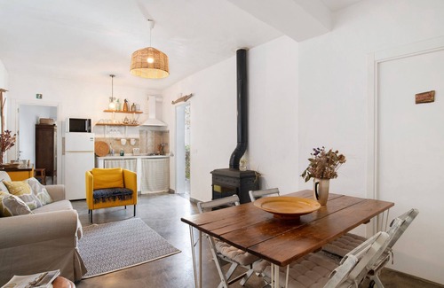 Algodonales House | Holiday Home 'Baraka' with Mountain View, Wi-Fi and Air Conditioning