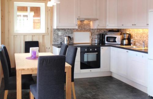 Tysnes House | Holiday Home Blåbærhytta by Interhome
