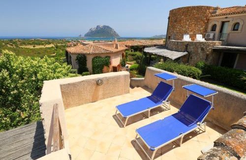 Porto San Paolo House | Holiday Home Bougainville 6 - Vista Village by Interhome