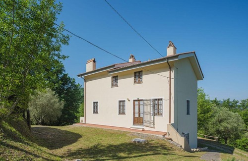 Villabuona House | Holiday Home Buratto by Interhome