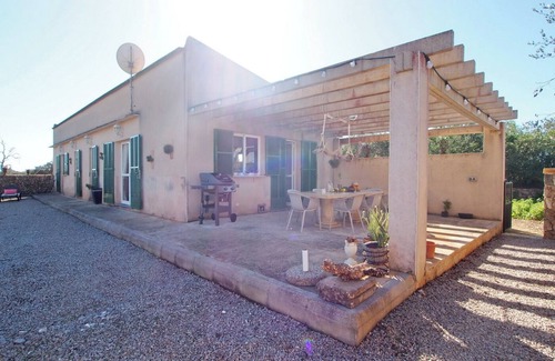 Santa Margalida Ski Chalet | Holiday Home Casa Es Llobets in Sa Rapita