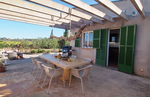 Santa Margalida Ski Chalet | Holiday Home Casa Es Llobets in Sa Rapita