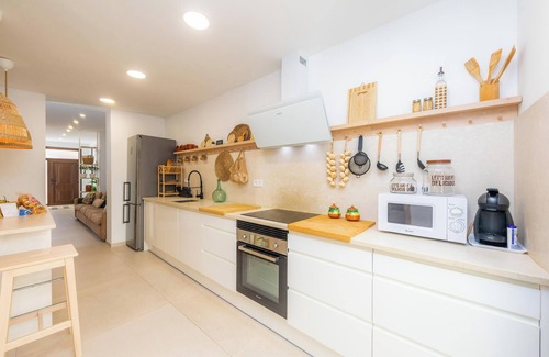 Porto Cristo House | Holiday Home "Ca Na Lola" Near the Beach with Wi-Fi, Air Conditioning & Terrace