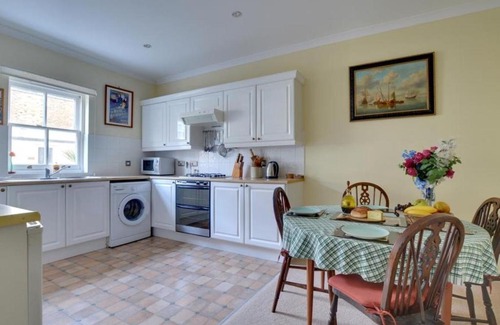 Deal House | Holiday Home Cam Court by Interhome