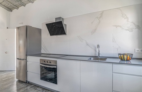 San Ambrosio House | Holiday Home 'Casa El Elefante' with Heated Pool, Wi-Fi and Air Conditioning