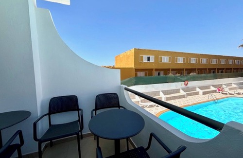 Caleta de Fuste House | Holiday Home "Casa Jable" with Shared Garden, Private Balcony and Wi-Fi