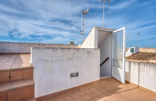 Ciutadella de Menorca House | Holiday Home 'Casa Ses Roques' close to the Beach with Wi-Fi
