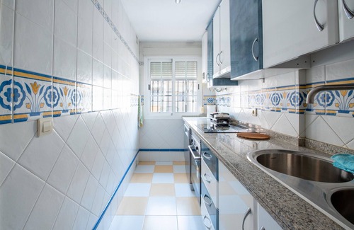 Salobrena House | Holiday Home 'Casita En El Peñón' with Shared Pool, Private Terrace and Air Conditioning