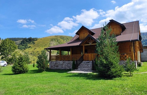 Trnovo House | Holiday Home Chalet Baita