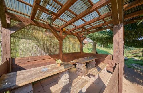 Starkov House | Holiday Home Chlívce u Hronova-5 by Interhome