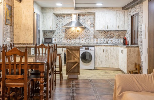 Motril House | Holiday Home 'Cortijo las Caballerizas' with Sea and Mountain View, Pool & Garden