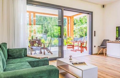 Balatonszarszo House | Holiday Home Daniel by Interhome