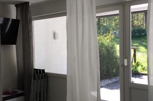 Ransbach-Baumbach Apartment | Holiday Home Dee/Syre am Erlenhofsee
