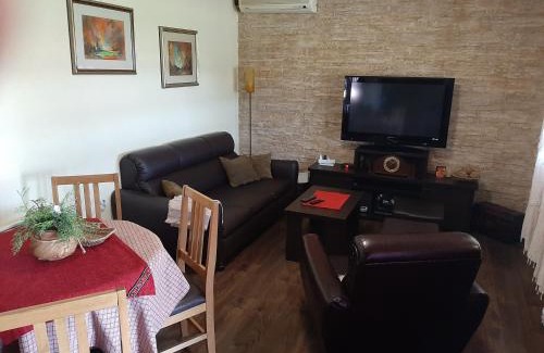Jagodina House | Holiday Home Di More
