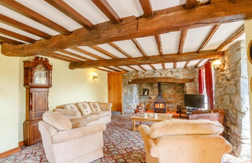 Criccieth House | Holiday Home Dwynie by Interhome