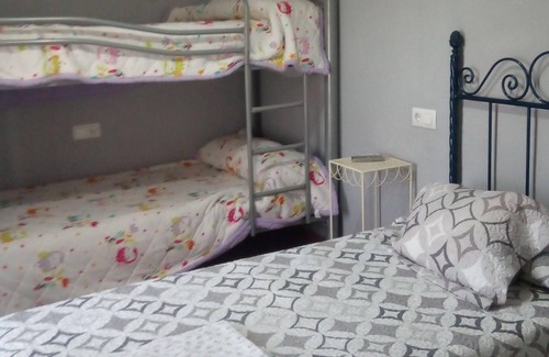 Prado del Rey House | Holiday Home El Parque de Isabel with Mountain View, Pool, Garden & Wi-Fi