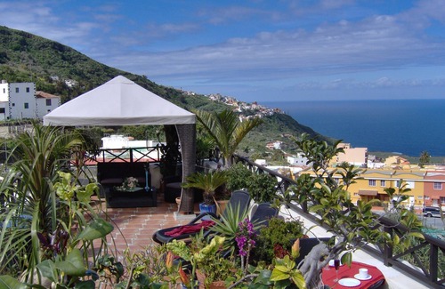 El Guincho Apartment | Holiday home to the street with big kitchen