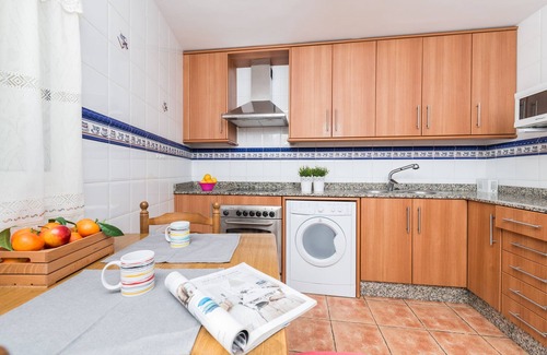 Alcanada House | Holiday Home 'Rotonda De Aucanada' with Private Pool, Wi-Fi and Air Conditioning